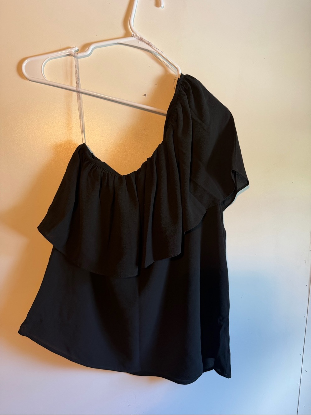 Vici Black One-Shoulder Ruffle Top